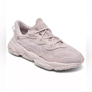 ADIDAS ORIGINALS OZWEEGO CASUAL SHOES.  Size 5 1/2 men or 7 woman